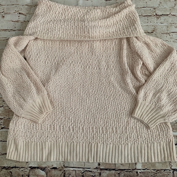 easel Sweaters - Chunky off the shoulder sweater